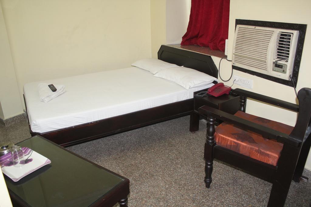 Hotel Vijayabhanu Visakhapatnam Habitación foto